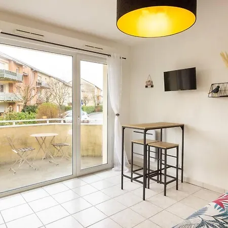 Le Nid Castonetois 5min En Voiture Du Centre Apartamento